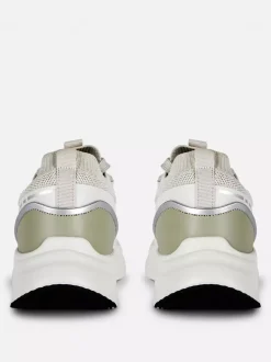 Buty sportowe z siateczką