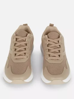 Buty sportowe z siateczką i niską cholewką