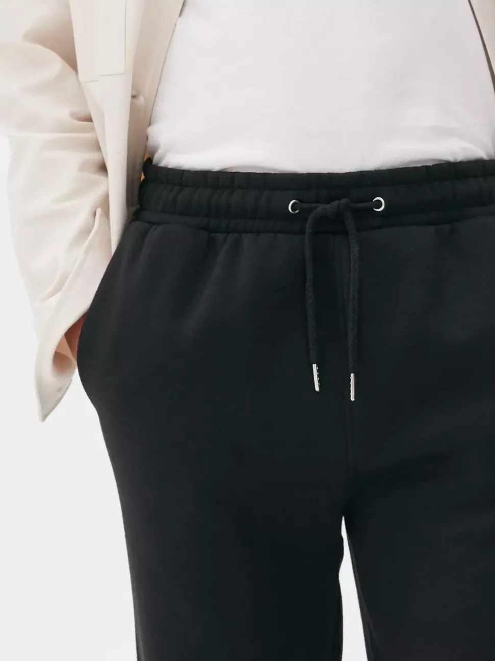 Ściągane sznurkiem spodnie dresowe ze zwężanymi nogawkami