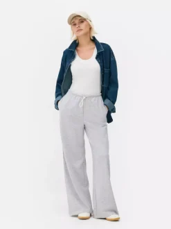 Ściągane sznurkiem spodnie dresowe z szeroką nogawką