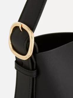 Cylindryczna torba shopper z klamrą