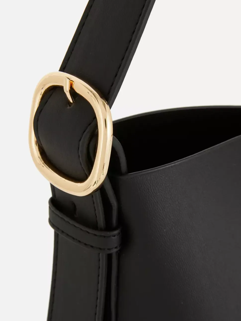 Cylindryczna torba shopper z klamrą