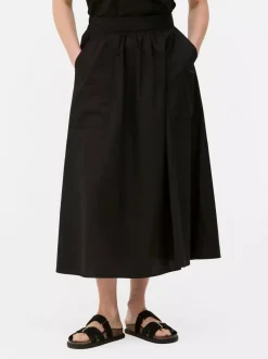 Czarna spódnica midi z wysokim stanem The Edit