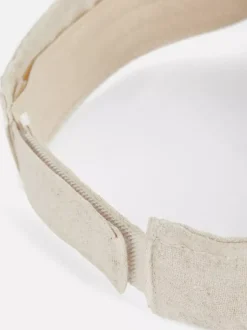 Daszek z zapięciem na rzep