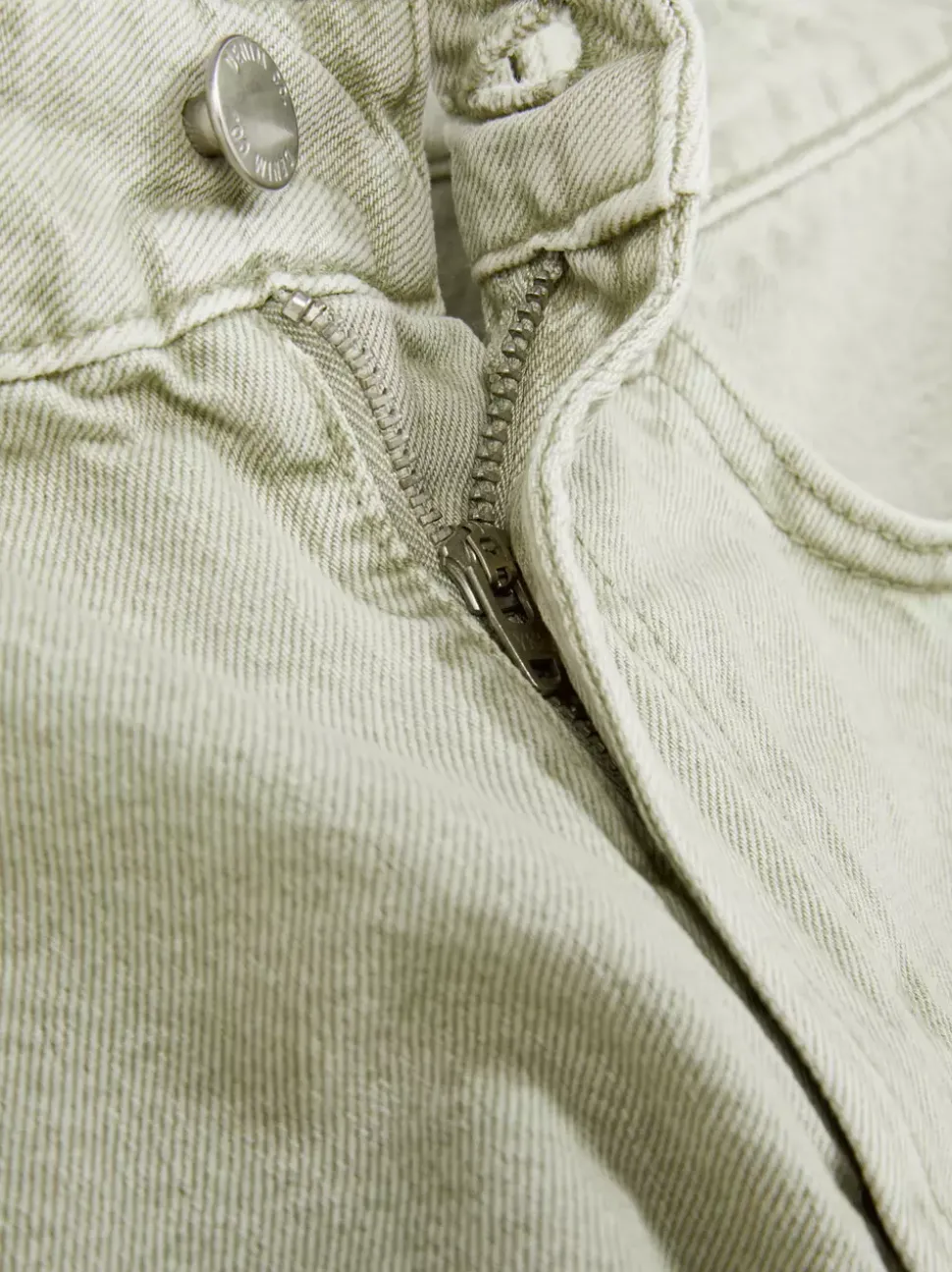 Dżinsowe szorty bermudy