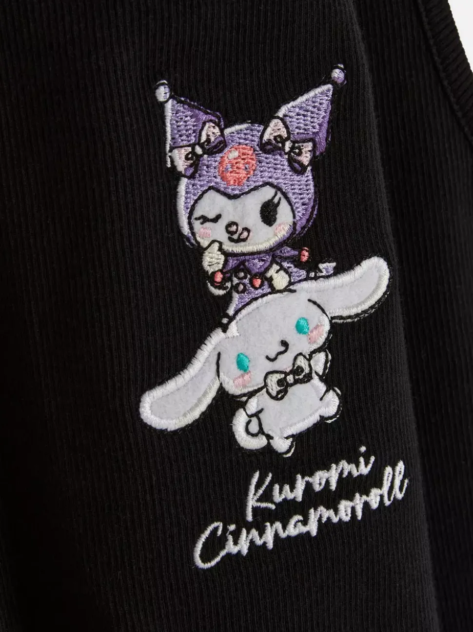 Dopasowana sukienka z postaciami z Hello Kitty