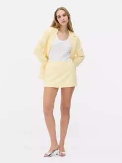 Dopasowane minispódnico-spodenki