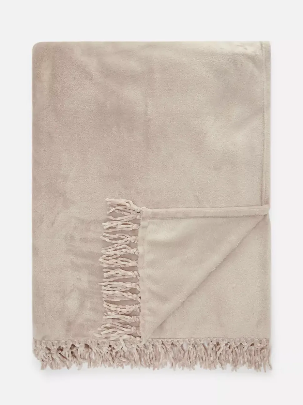 Duża miękka narzuta z frędzlami przy obszyciu