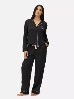 Długa satynowa piżama