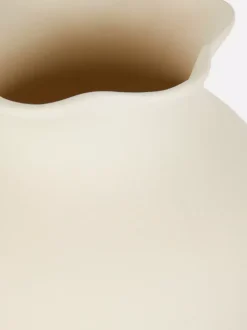 Duży wazon z muszelkowym wykończeniem