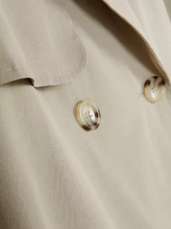 Dwurzędowa kurtka o pudełkowym kroju