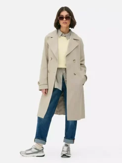 Dwurzędowy płaszcz z paskiem