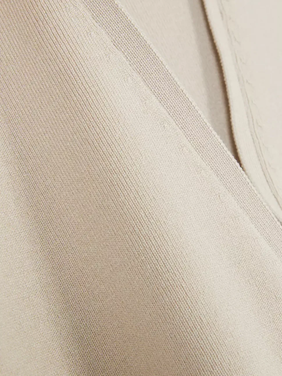 Dzianinowa kamizelka Paula Echevarría