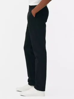 Elastyczne chinosy o kroju slim