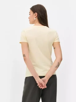 Elastyczny T-shirt z krótkim rękawem