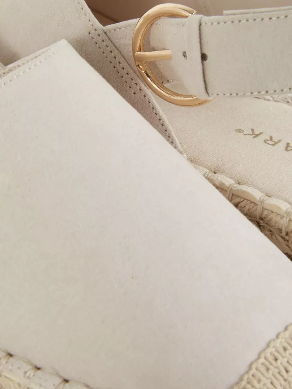 Espadryle z paskiem z tyłu Paula Echevarría