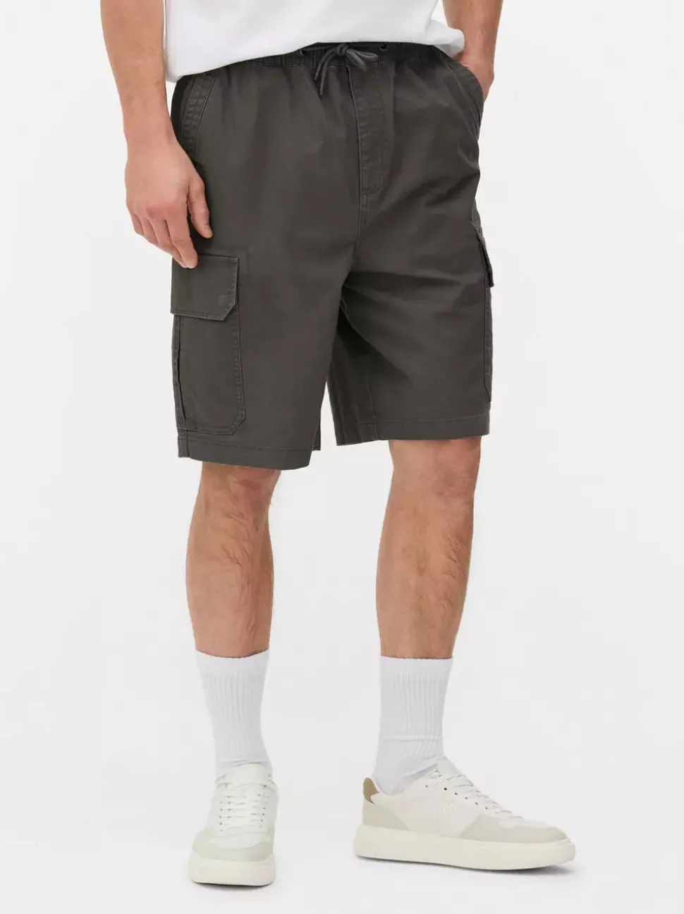 Funkcjonalne krótkie bojówki