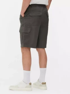 Funkcjonalne krótkie bojówki