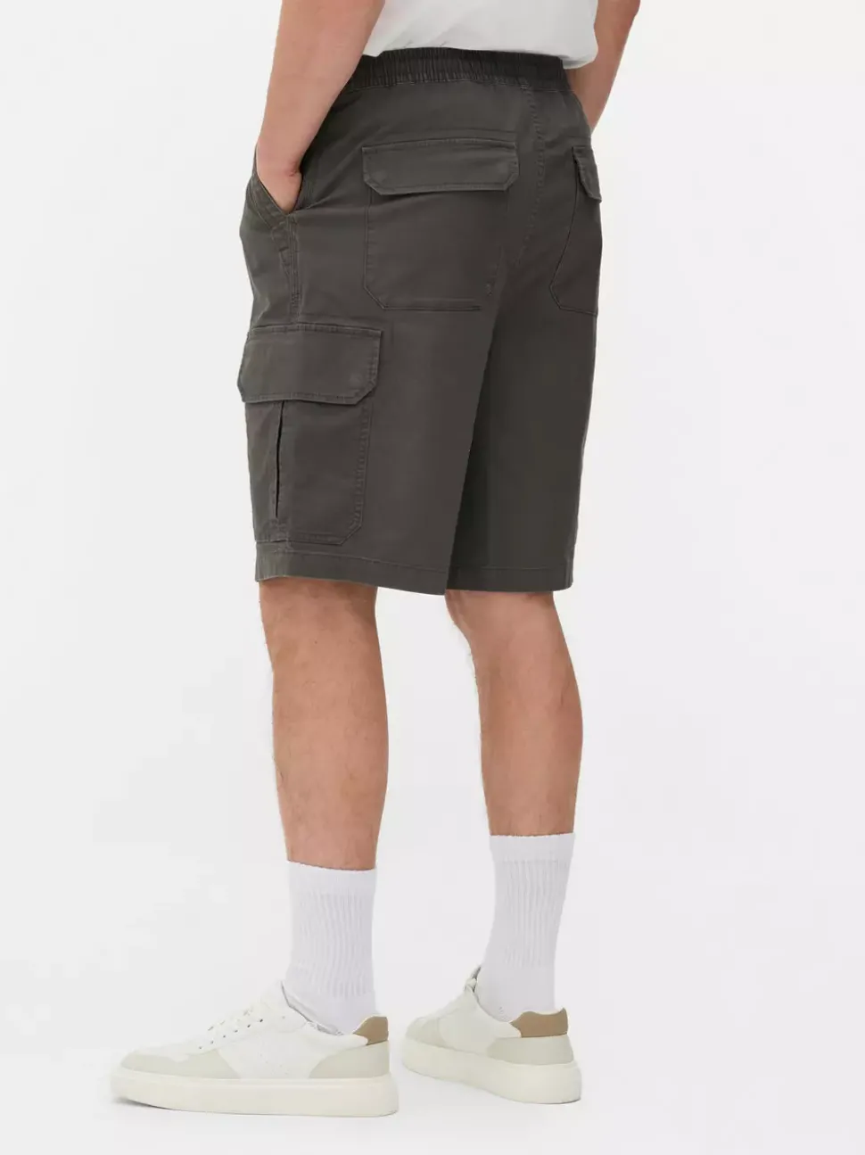 Funkcjonalne krótkie bojówki