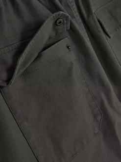 Funkcjonalne krótkie bojówki