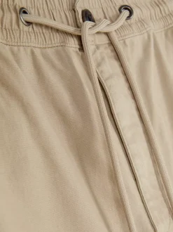 Funkcjonalne krótkie bojówki