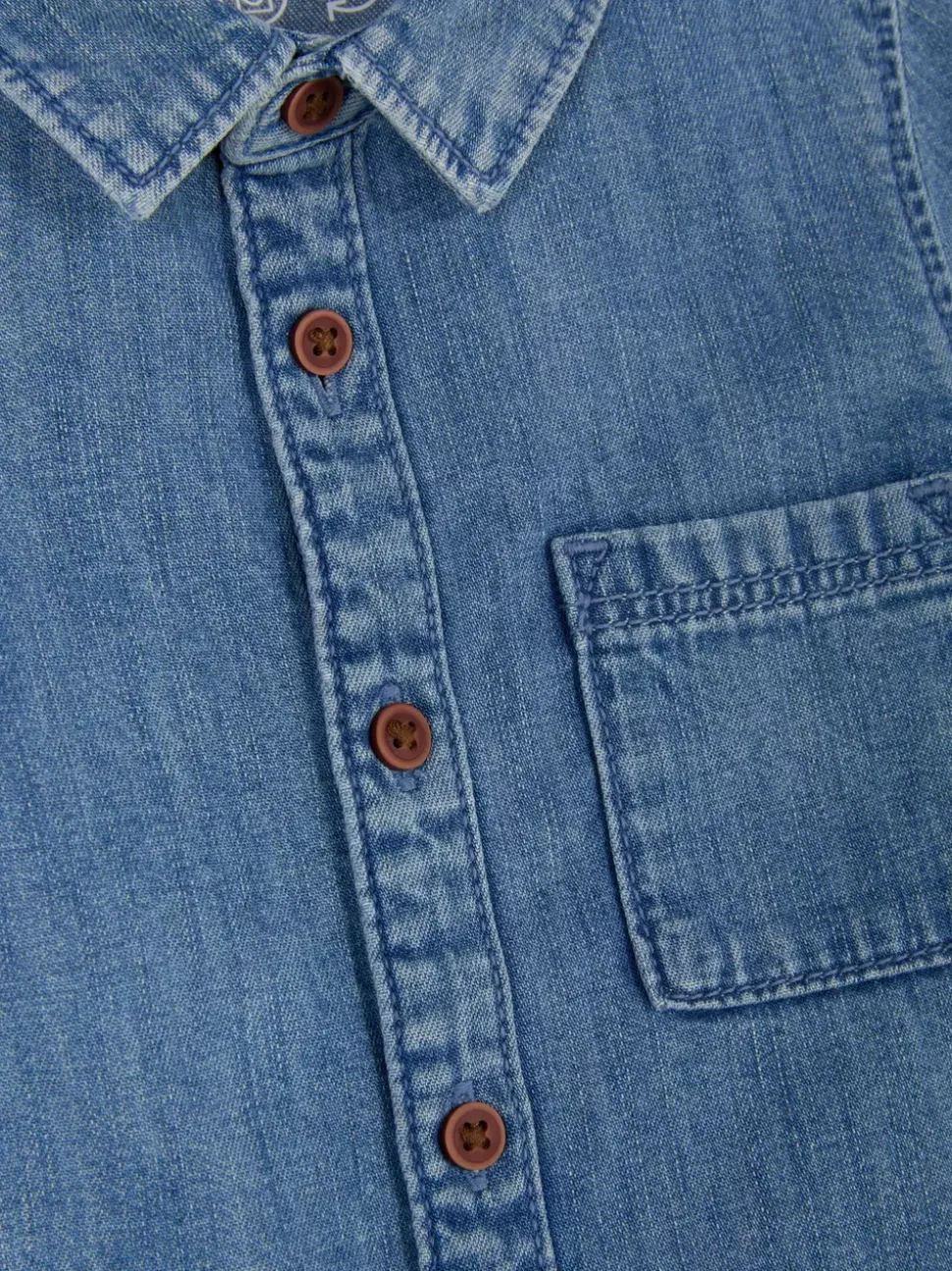 Jeansowa koszula z długim rękawem