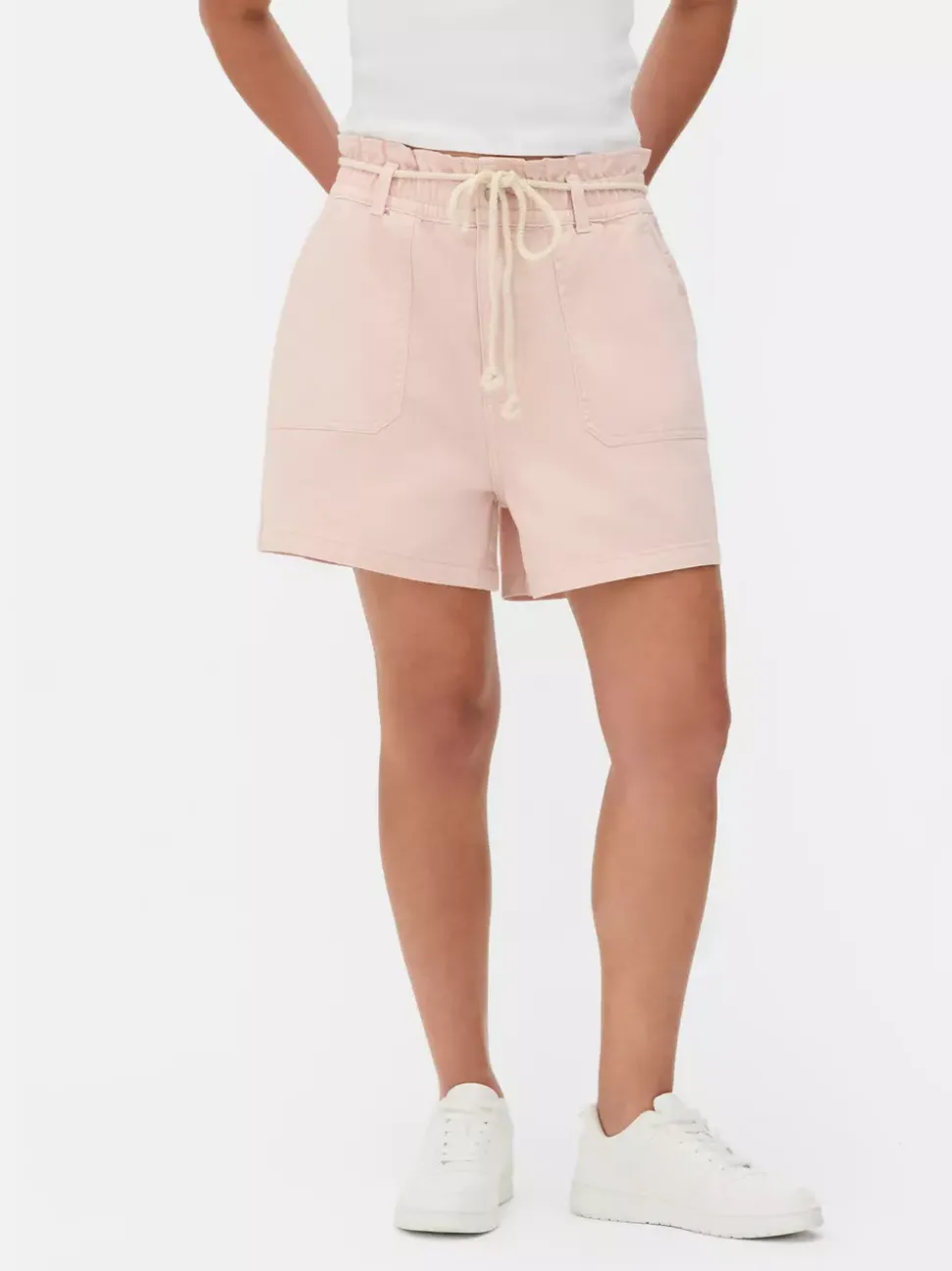 Jeansowe szorty bermudy ze sznurkowym wiązaniem