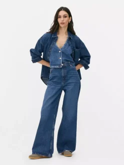 Jeansy typu boyfriend z szeroką nogawką