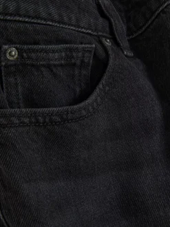 Jeansy z prostą nogawką o kroju slim I standard