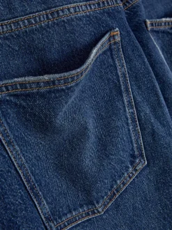 Jeansy z prostą nogawką o kroju slim I standard