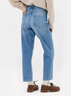 Jeansy z prostą nogawką o kroju slim I standard