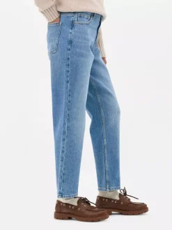 Jeansy z prostą nogawką o kroju slim I standard