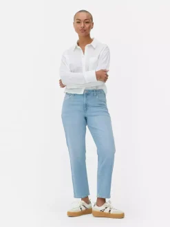 Jeansy z prostą nogawką o kroju slim I standard