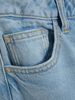 Jeansy z prostą nogawką o kroju slim I standard