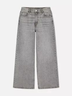 Jeansy z szerokimi nogawkami