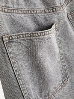 Jeansy z szerokimi nogawkami