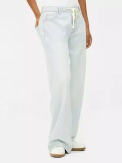 Jeansy z szerokimi nogawkami i wiązaniem w talii