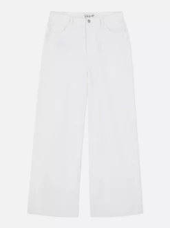 Jeansy z szerokimi nogawkami