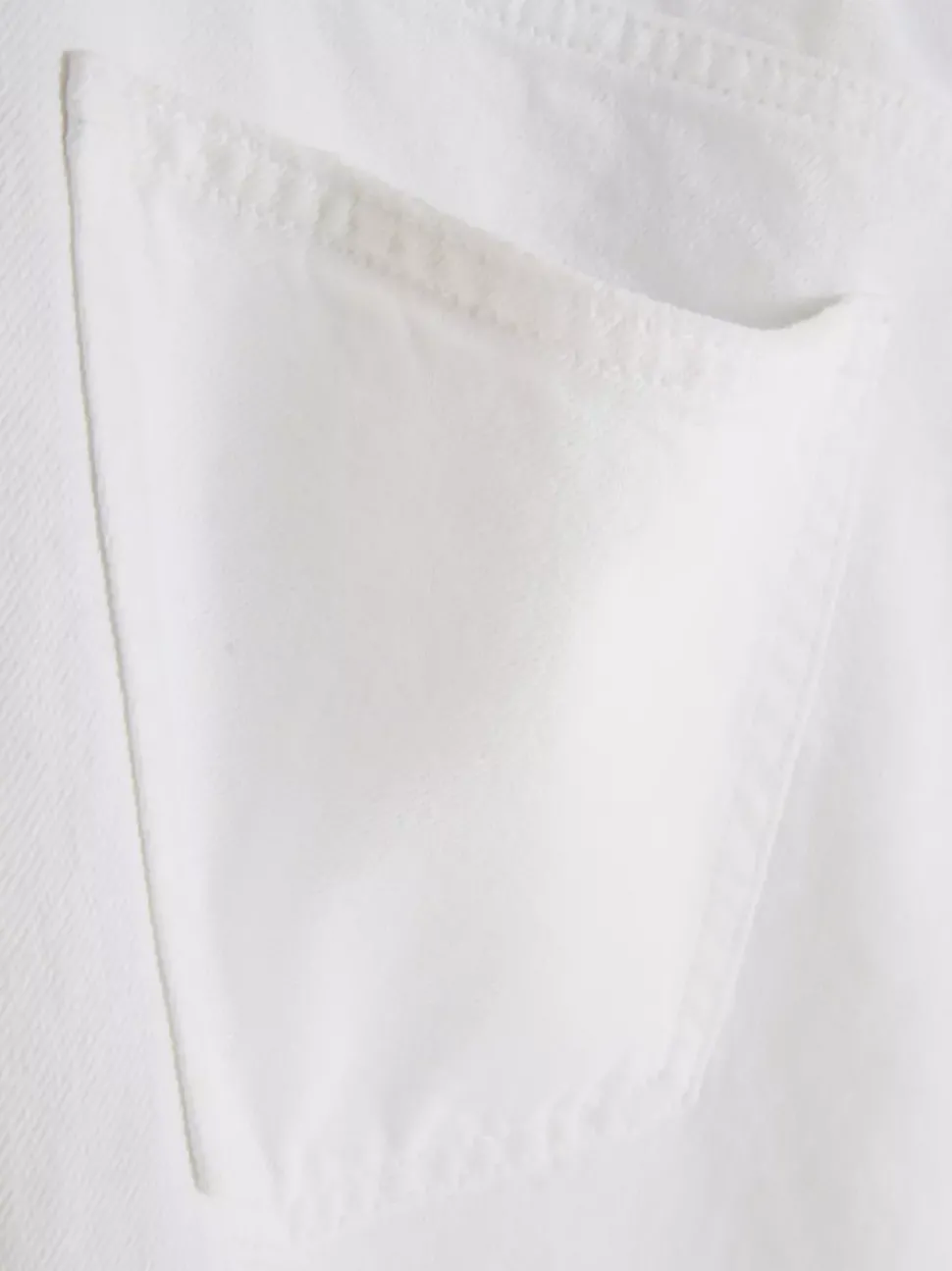 Jeansy z szerokimi nogawkami