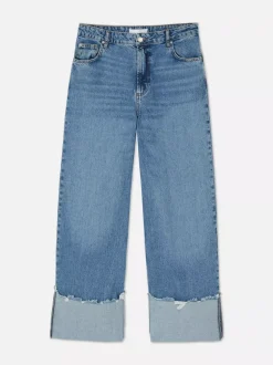 Jeansy z szerokimi podwijanymi nogawkami