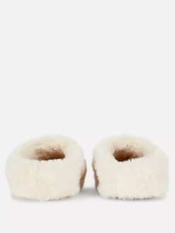 Kapcie bez pięty ze sztucznego futerka