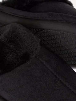 Kapcie ze sztucznego zamszu