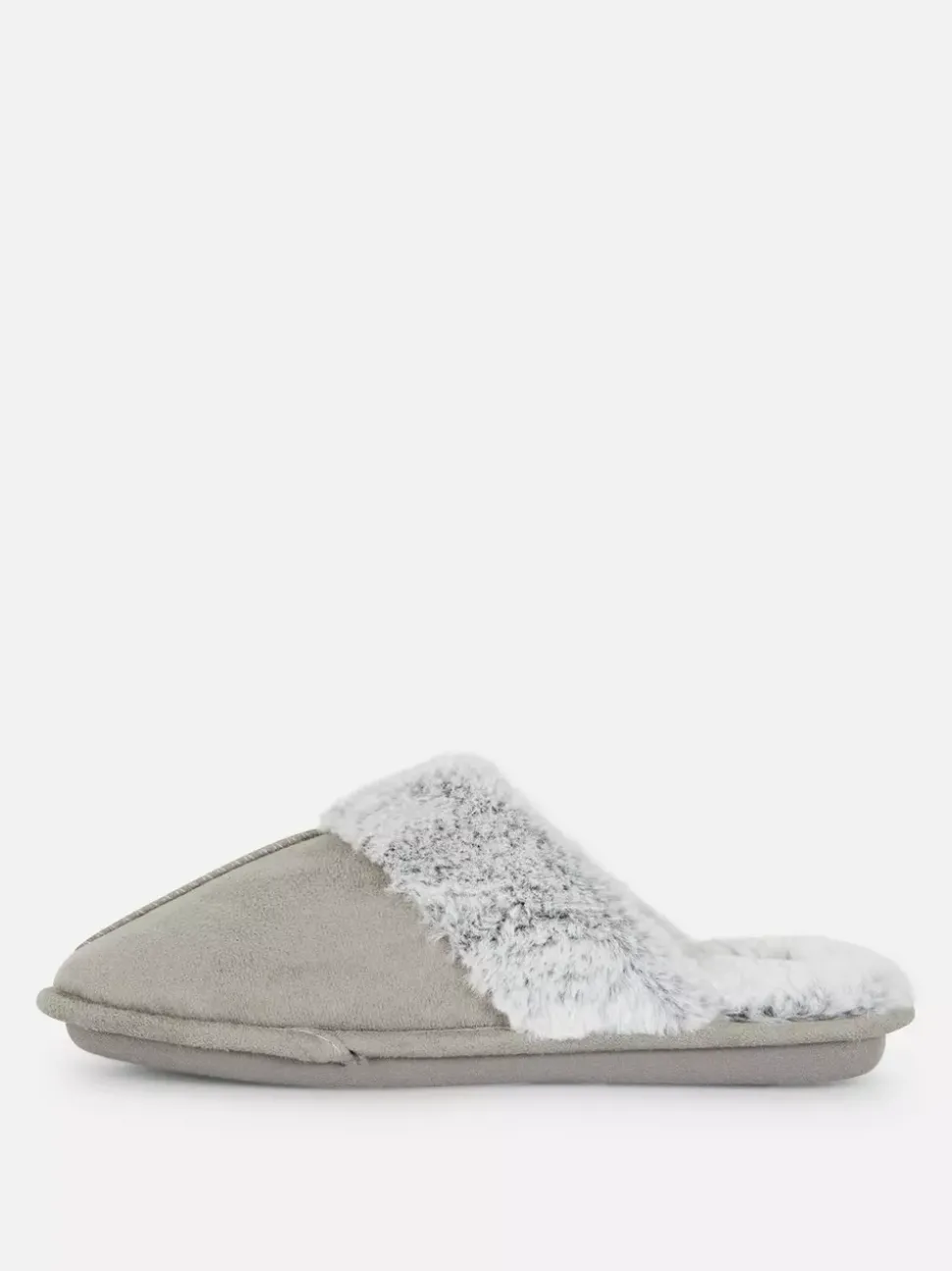 Kapcie ze sztucznego zamszu