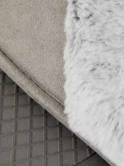 Kapcie ze sztucznego zamszu