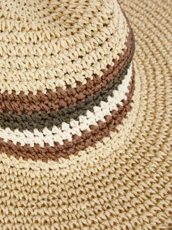 Kapelusz typu panama w paski Paula Echevarría