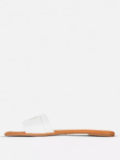 Klapki typu mule z plecionymi paskami