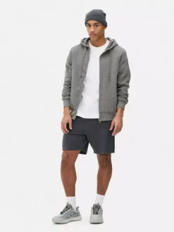 Klasyczna zapinana na zamek bluza z kapturem