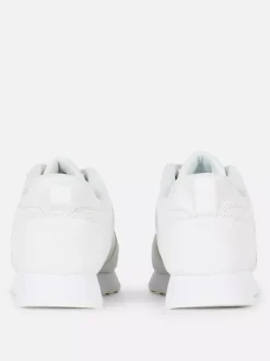 Klasyczne buty sportowe