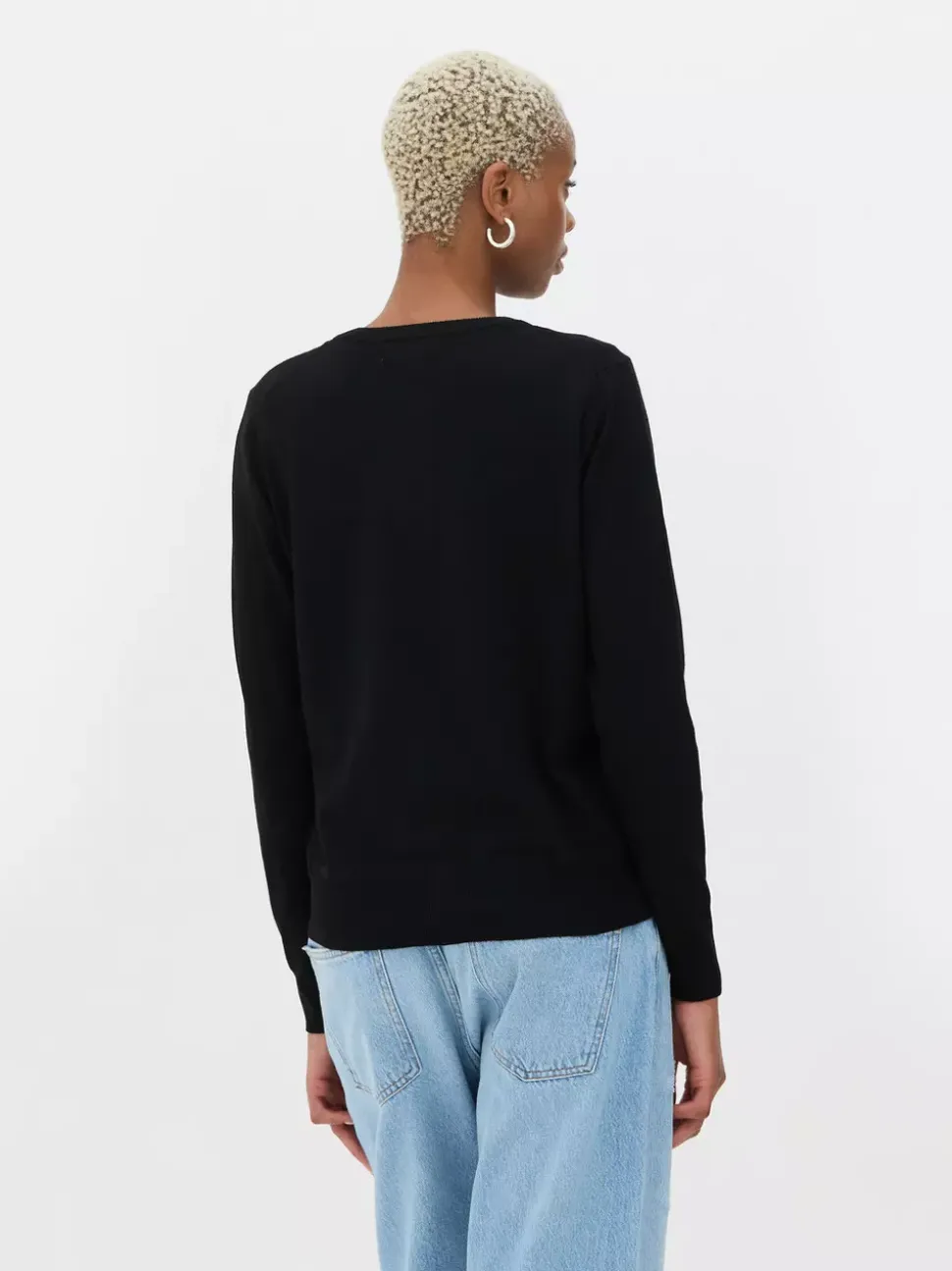 Klasyczny sweter rozpinany z okrągłym dekoltem