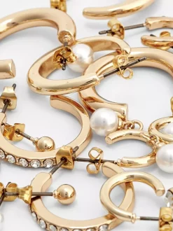 Kolczyki sztyfty i kolczyki koła, 9 par